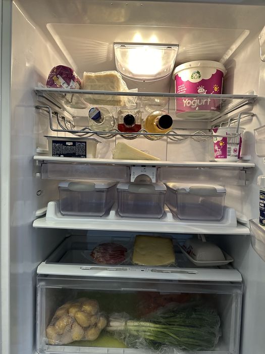 Хладилник ARISTON Hotpoint