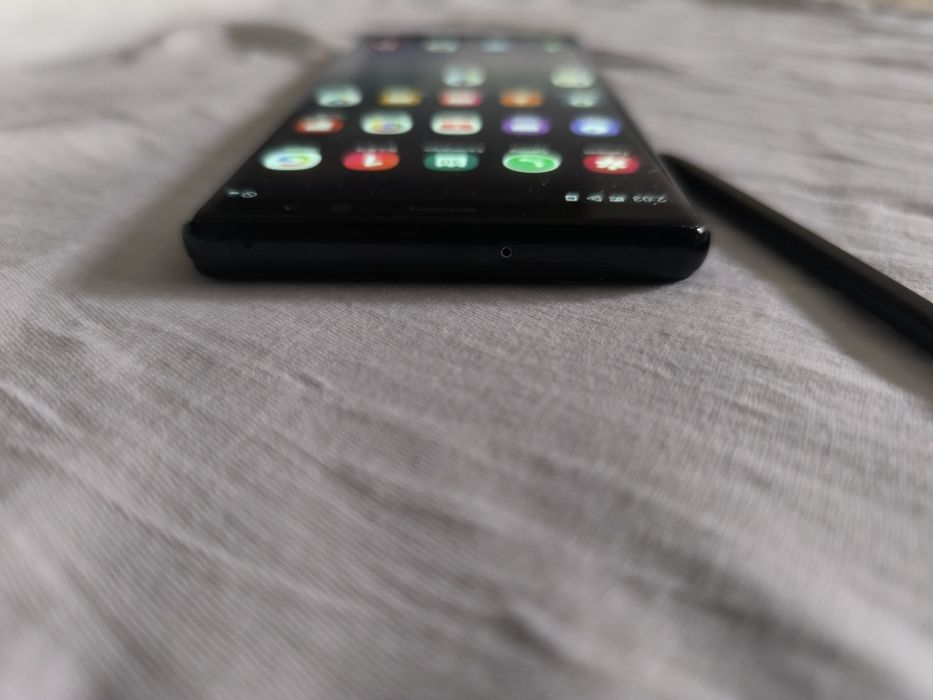 Самсунг ноте8 64гб есть обмен