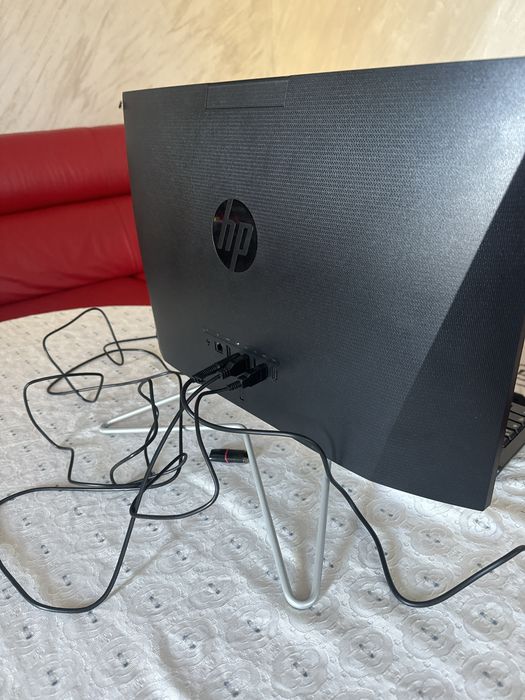 Sistem PC All in One HP 27-cb0008nq, AMD Ryzen 7 5700U pana la 4.3GHz, 27" Full HD, 8GB, 256 g, SSD 512GB, AMD Radeon Graphics, Windows 11 Home, Negru