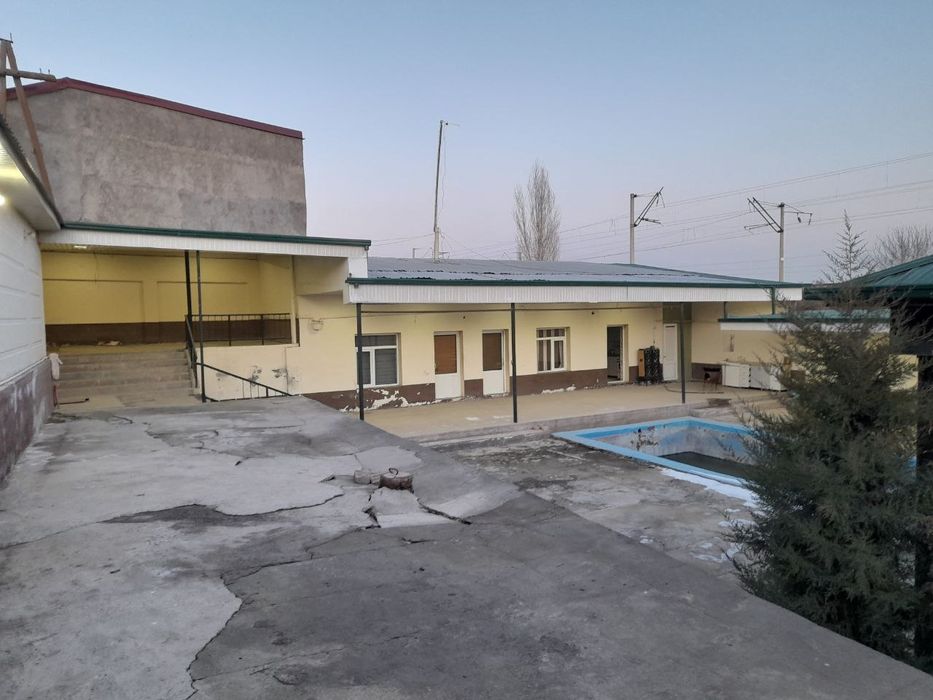 Yer sotiladi eski 16 tilada 7 sotih