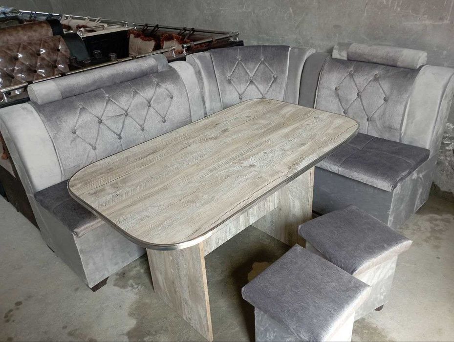 Kuhinniy ugolok sehdan