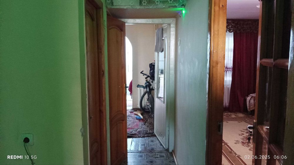 Рисовый базар,  Бакалея 3-3-4, 70м2, балкон 2х6