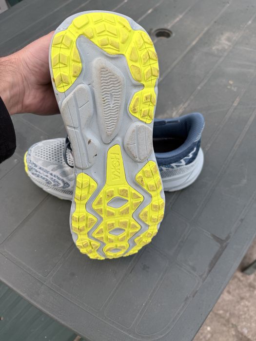 Adidasi Hoka originali