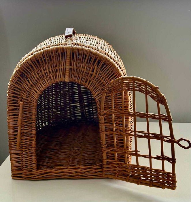 Плетена ратанова чанта за домашен любимец