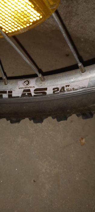 Bicicleta de vânzare
