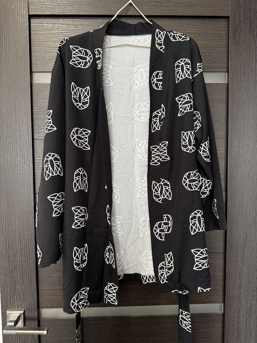 Продам костюм размер S