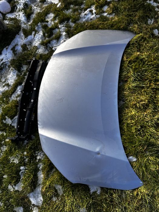 Capotă motor,tragher toyota yaris cross.