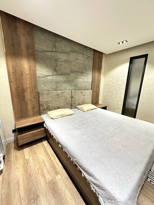 Мирабадский район ул.Ойбек шох мед, 4х комнатная квартира меблирована