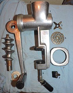 Продам мясорубку 4000тенге