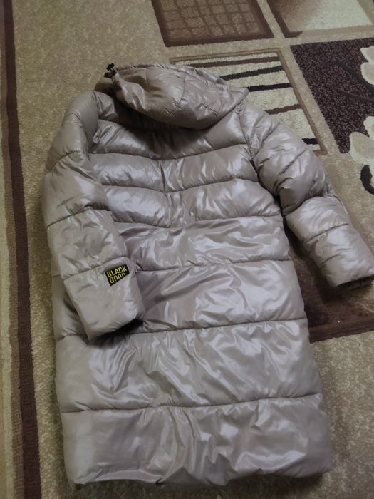 Продам зимнюю куртку срочно!