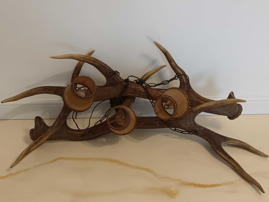 Candelabru din corn de cerb rustic design
