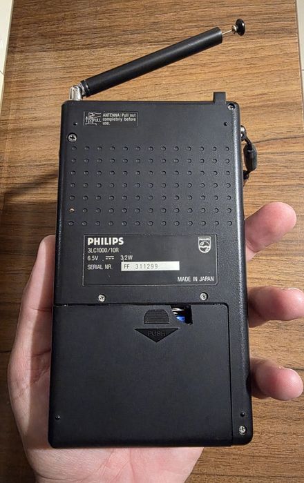 Philips Lcd Colour Television Portable 3LC1000/10R Televizor De Buzunar Portabil