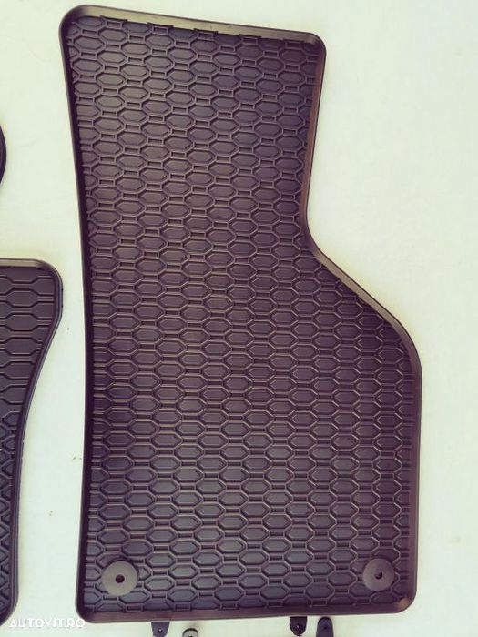 Covorase cauciuc OCTAVIA 2 Covorase cauciuc Octavia 2 ( 2004 2013 )