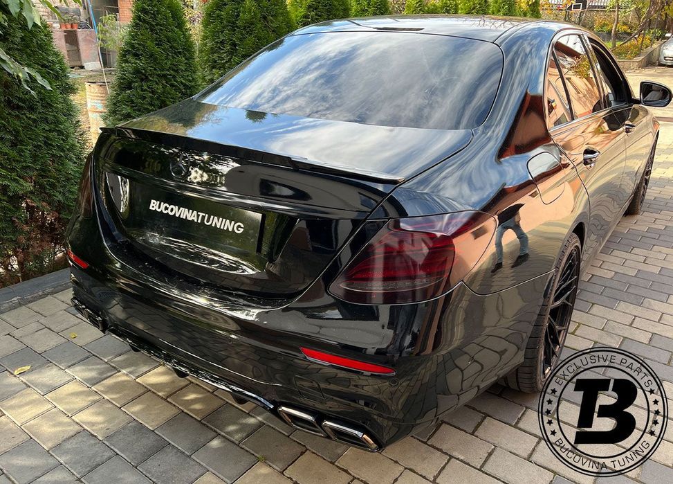 Difuzor Bara Spate cu Ornamente compatibil cu Mercedes E Class W213 E63 Design