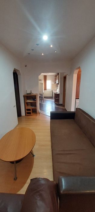 Inchiriez apartament cu 4 camere Timisoara, Calea Lipovei,  500 euro.