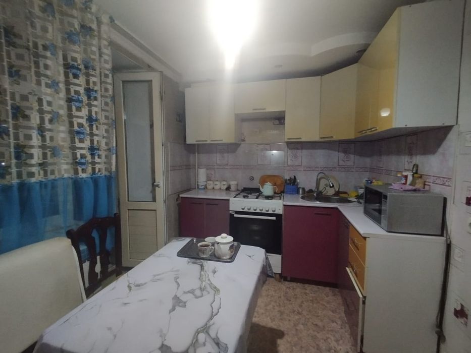 Продам Малосемейку 4 мкр
