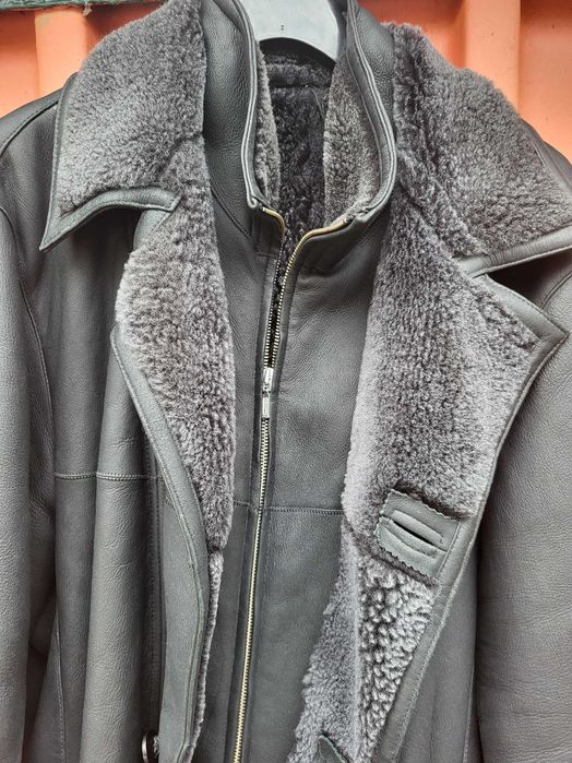 Cojoc de piele cu blană in interior