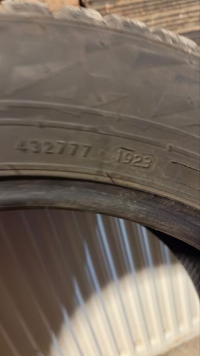 Зимни гуми Nokian Snowprof 215 60 17