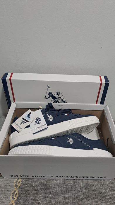 Teniși Polo mărimea 45