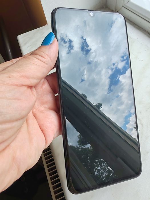 Samsung A70,dual SIM 128GB RAM 6GB