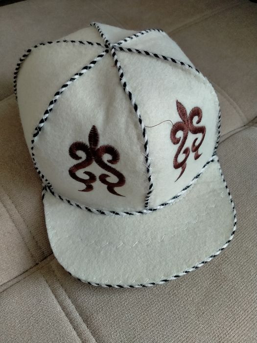 Кепка в национальном стиле