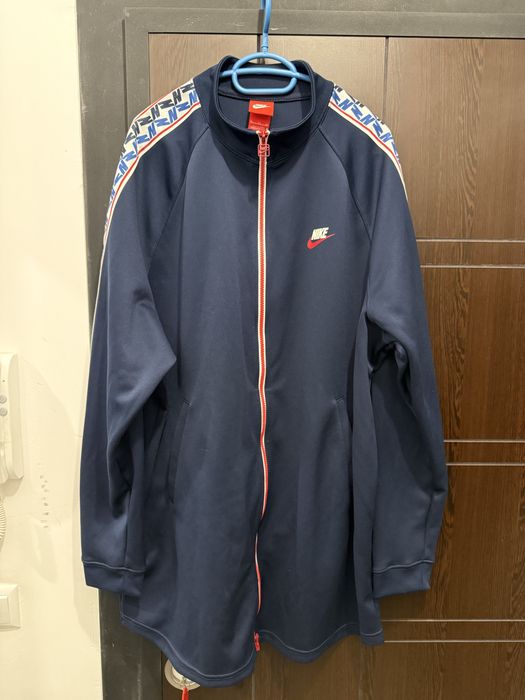 Nike горнище и тениска на Lebron James