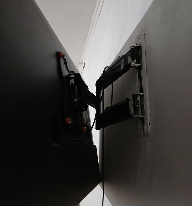 Продам Телевизор lg