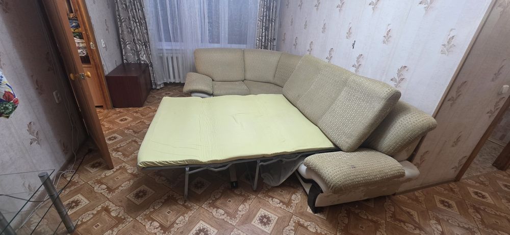 Отдам диван с креслом самовывоз