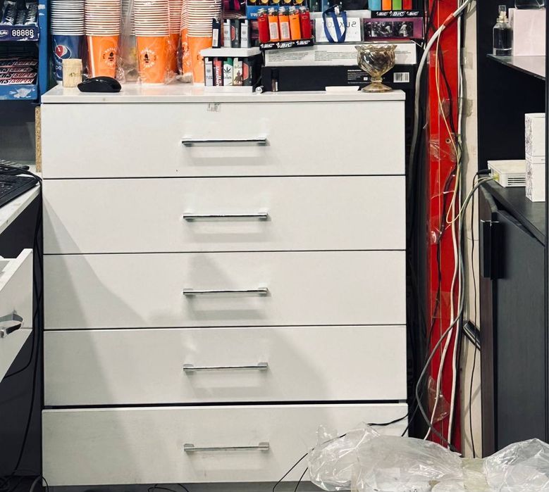 Продаётся кассовый стол