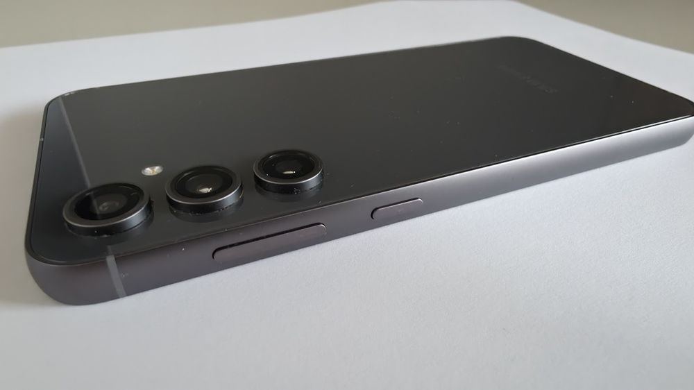 Samsung Galaxy S23 FE – stare impecabilă