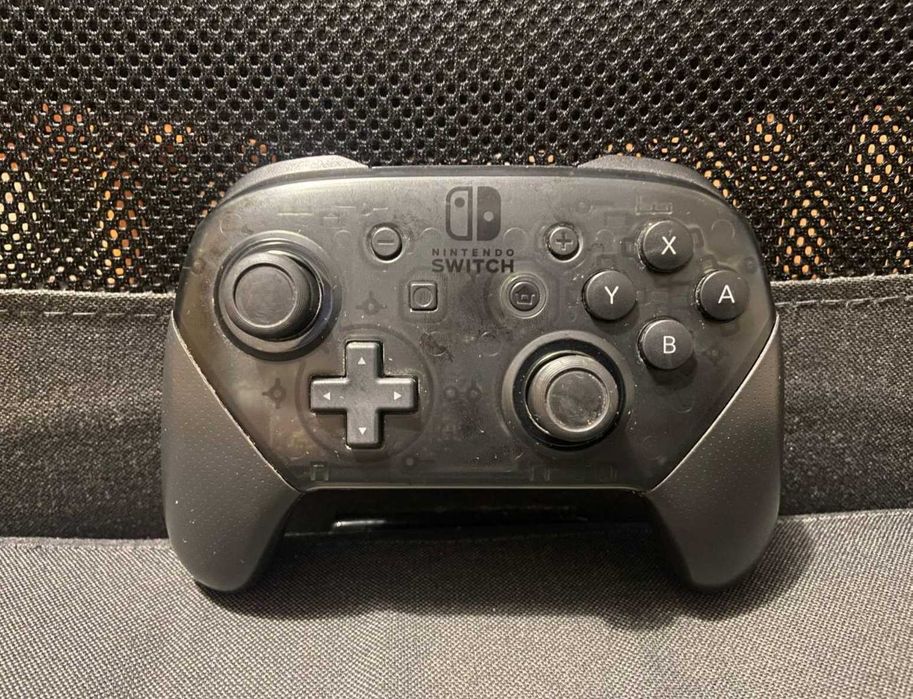 Nintendo Switch Pro Controller