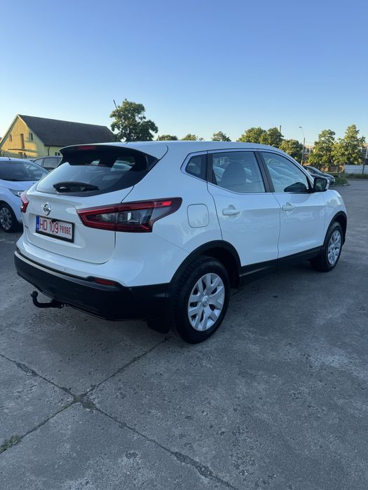 Nissan Qashqai 2019 Benzina 134000km