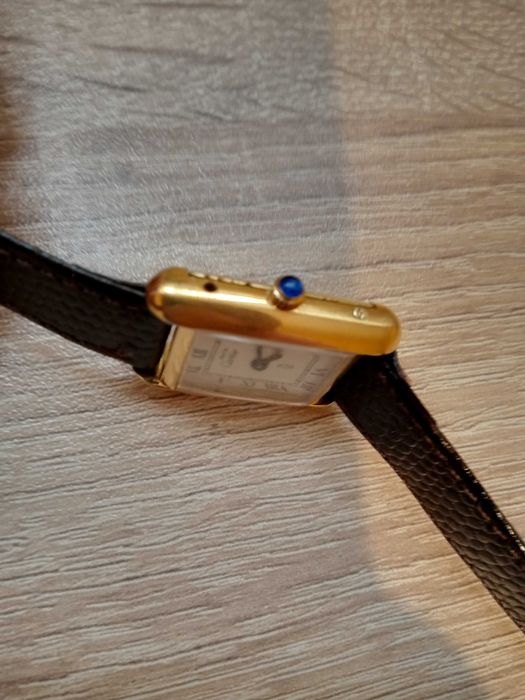 Cartier оригинален ,луксозен дамски часовник