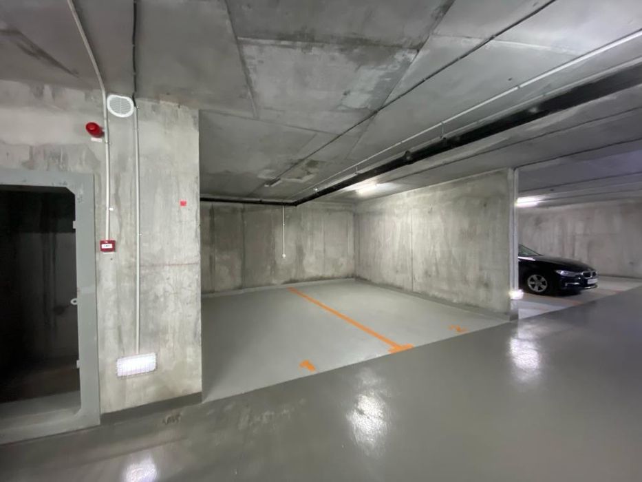 De inchiriat apartament 3 camere - Aviatiei Tower