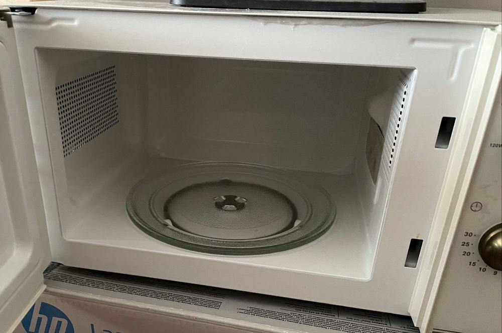 Микроволновка от Electrolux