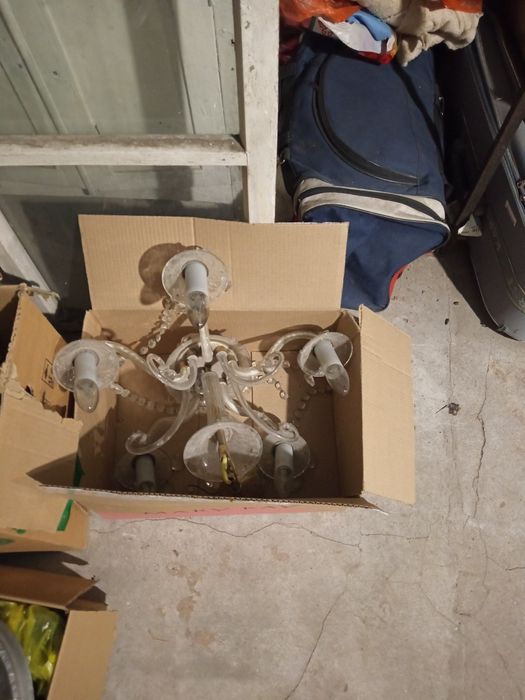 Люстры разные недорого