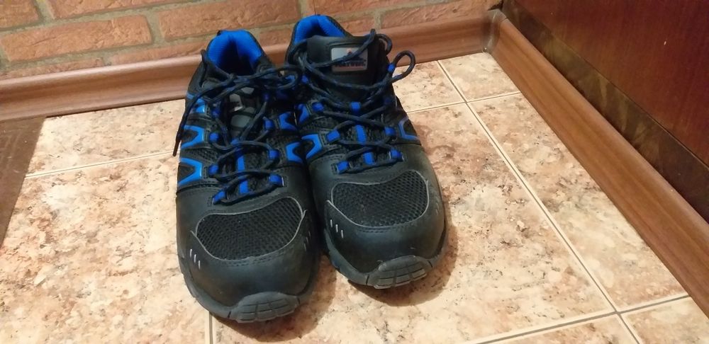 Работни маратонки 44