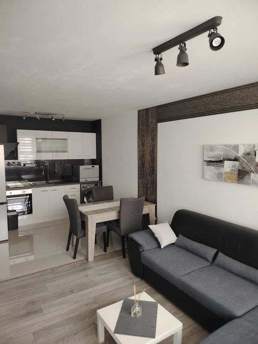 Дава се под наем Двустаен апартамент в София, Младост 1 - 62 кв.м за 663 € - Снимка #1