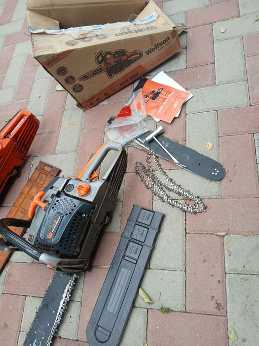 Vând 2 drujbe funcționale