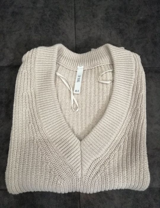 Безрукавка женская шерстяная чёрная