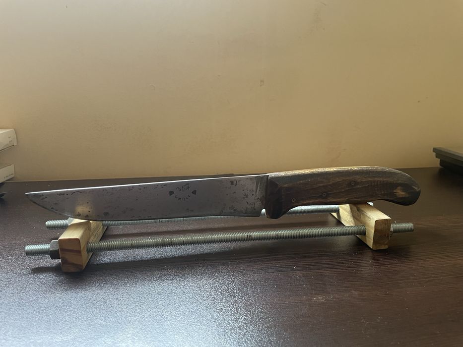 Продавам стар нож зкх шипка