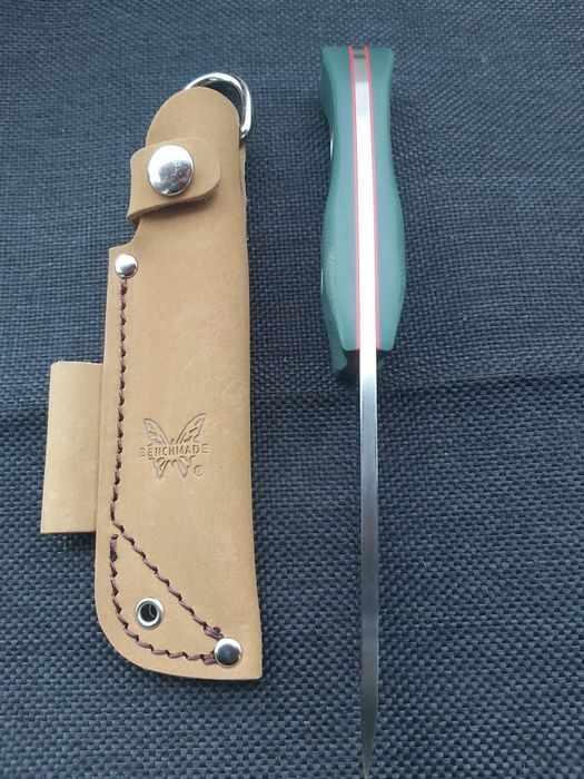 Нож Benchmade Bushcrafter с кожена кания
