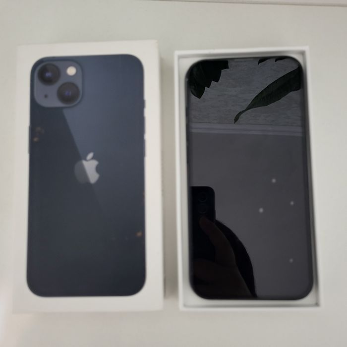 Продам Iphone 13