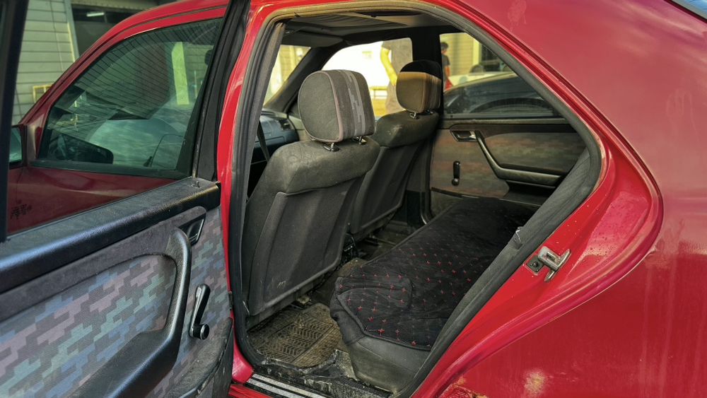 Mercedes-Benz W202 1.8