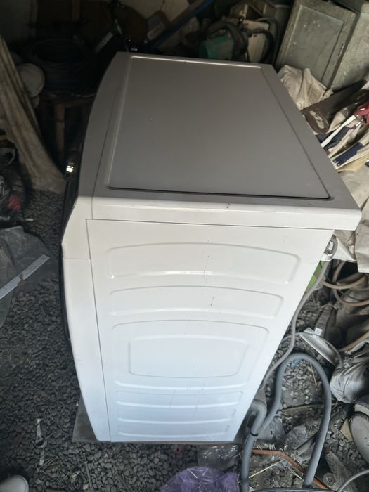 Продам машинку на 10 кг