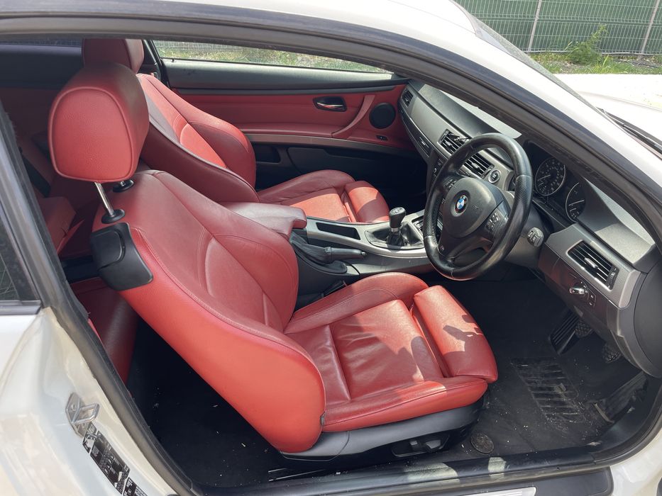 Dezmembrez BMW 320D e92 FaceLift 184CP M-Pachet