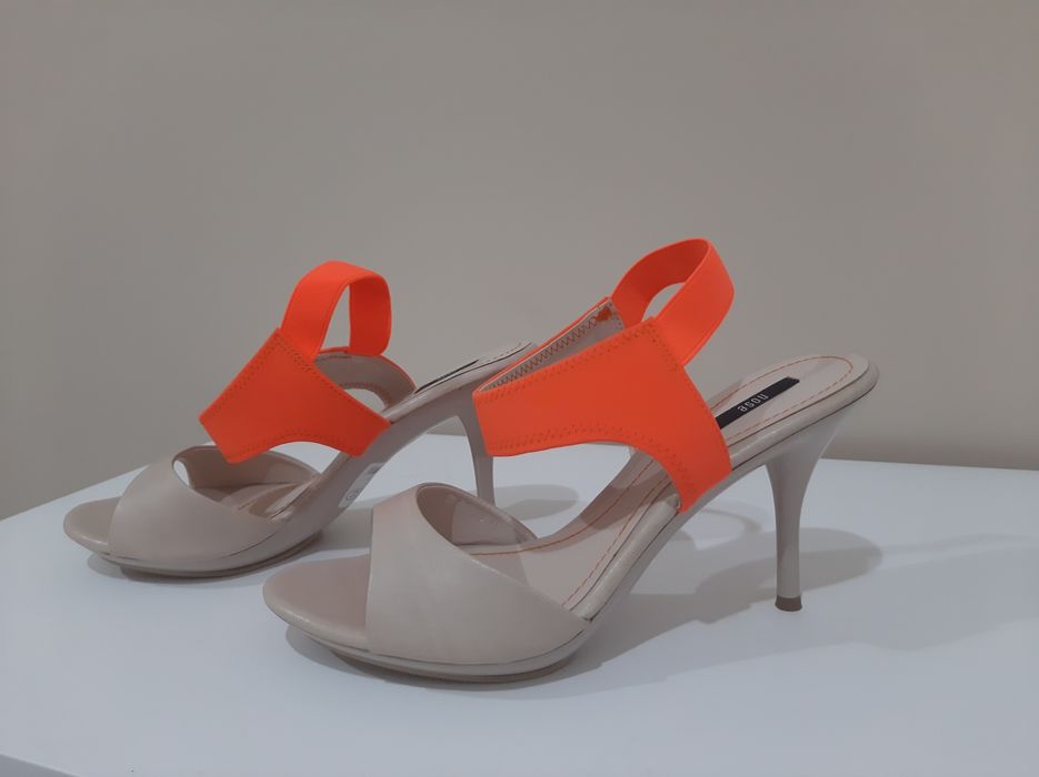 Летняя женская обувь