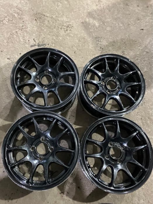 Продам диски от приоры в хрошем состояние!!