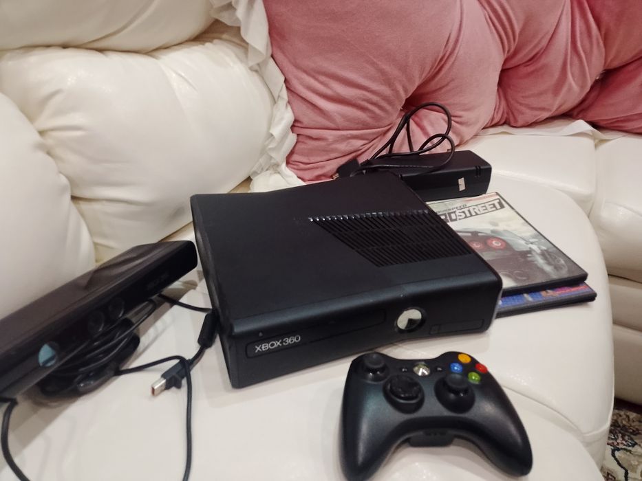 Продам Xbox 360 slim