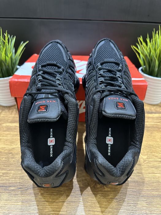 Nike Shox TL Обувки 43, 44 номер Чисто Нови